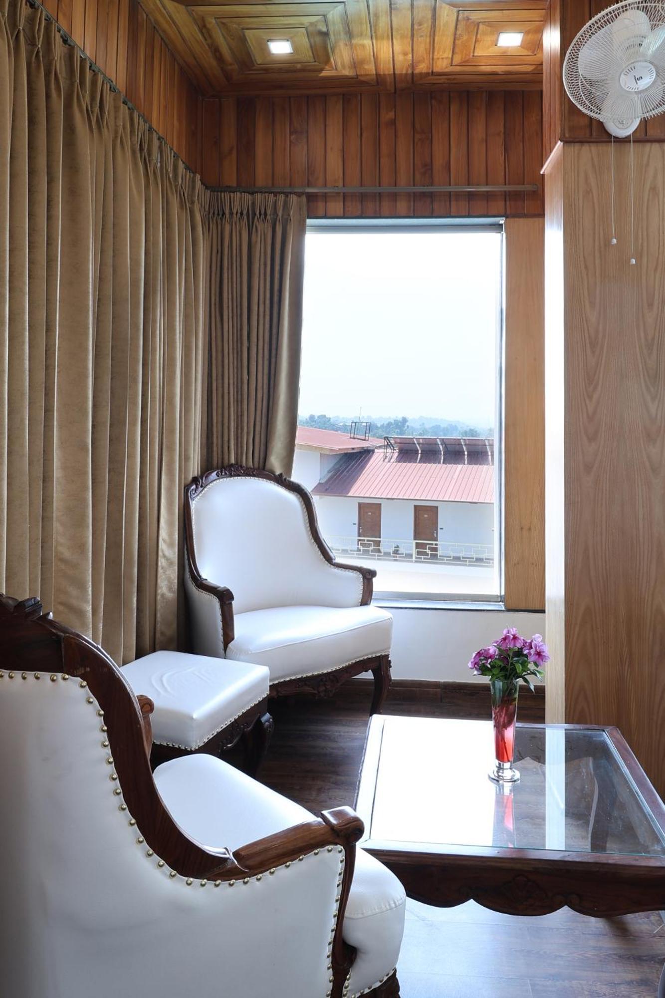 Hunky Dory Resort And Spa Dhar Khurd Екстер'єр фото